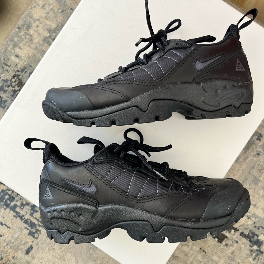 [BRAND NEW] Nike ACG Black Athletic Shoes UNISEX Men’s 5/ Women’s 7.5